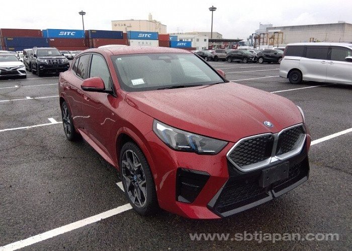 BMW iX2 xDrive30